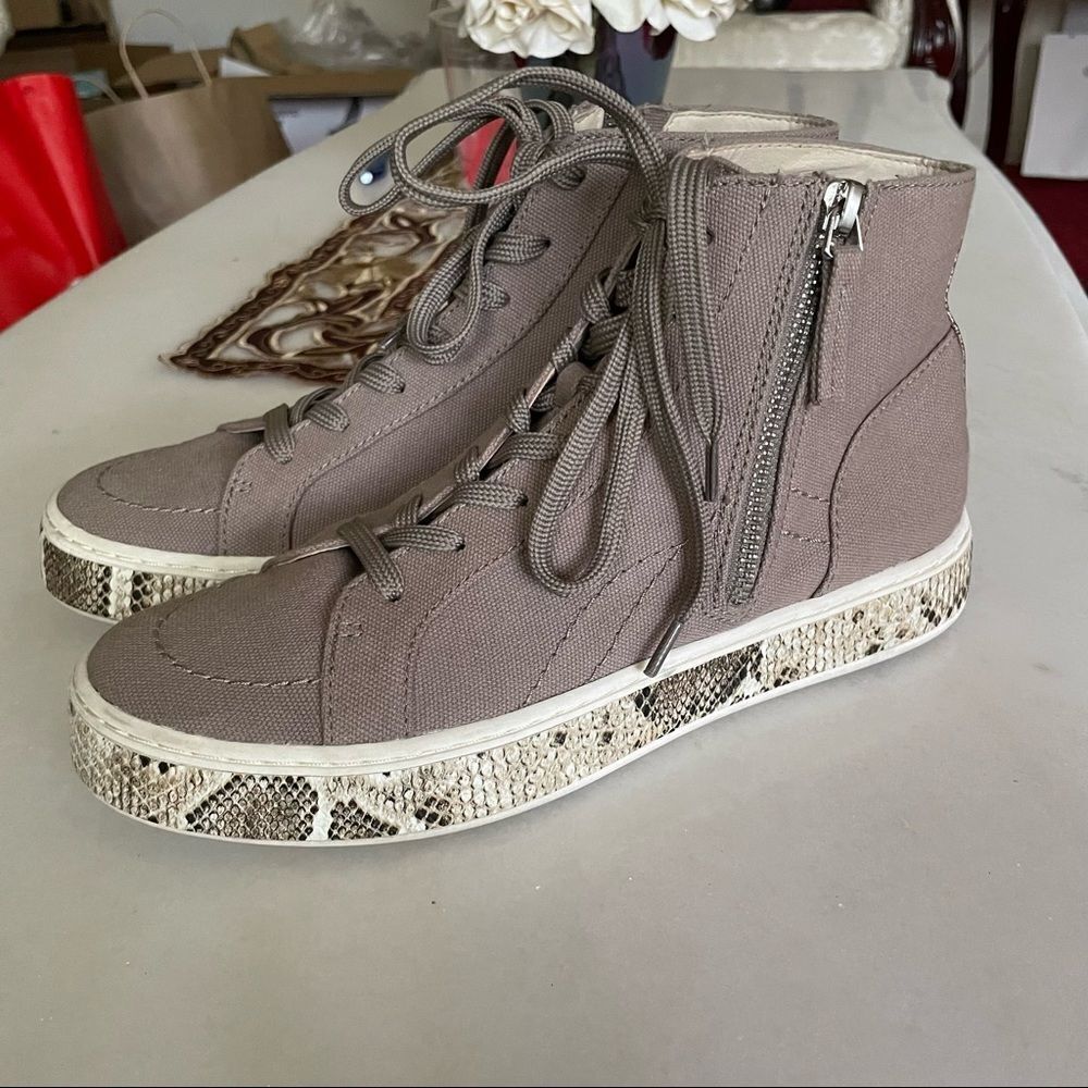 DOLCE VITA Lex High-Top Sneakers- Size 6.5